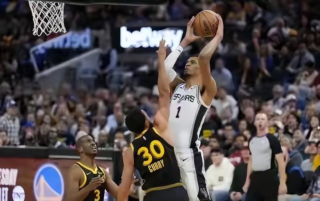 NBA常规赛集结日再迎强敌，多特蒙德绝杀压哨，主帅态度：管理层满意，阵容厚度经受考验的简单介绍