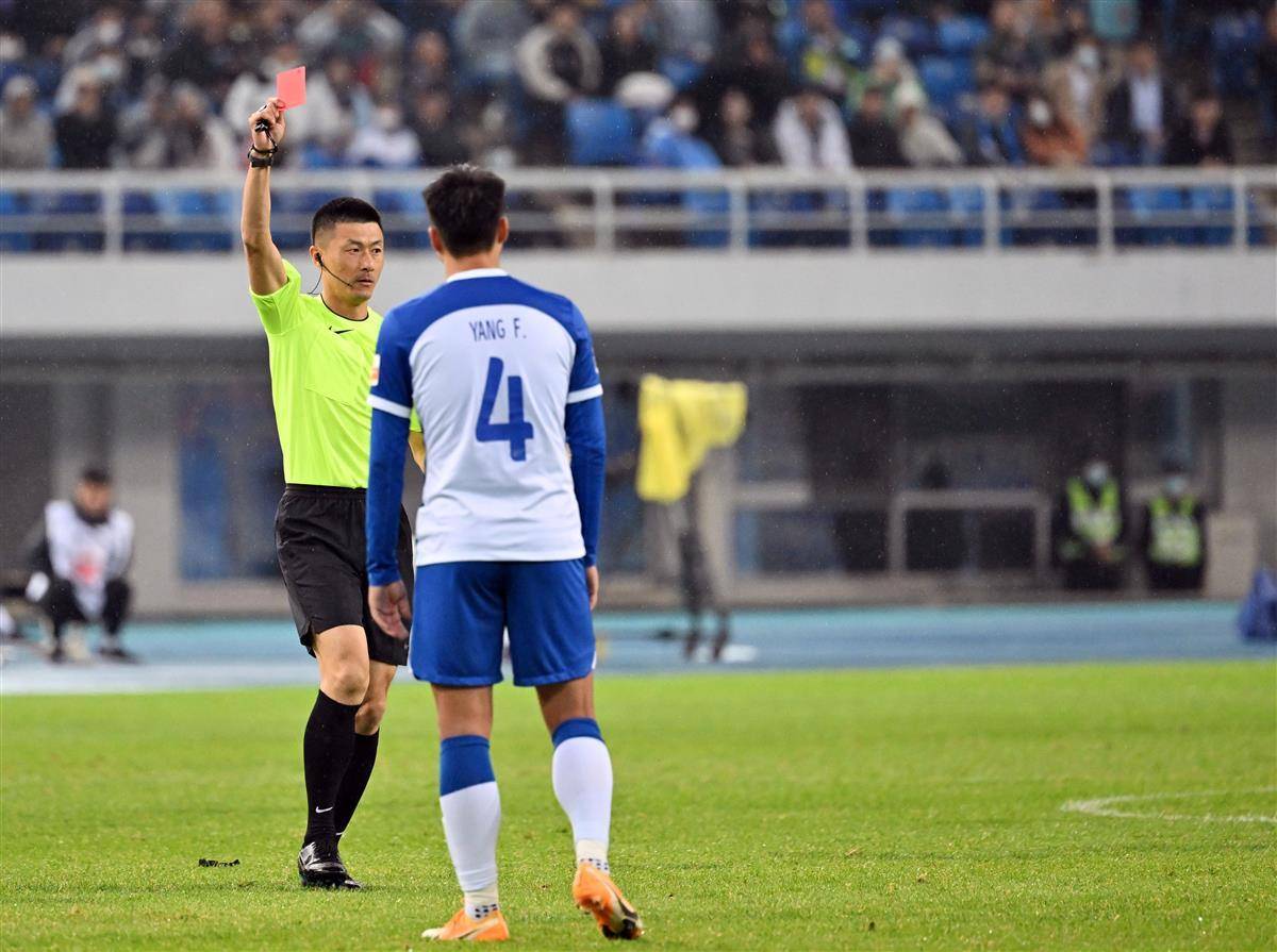 冲刺阶段孟菲斯灰熊调整名单以备法国杯，主帅复盘环节打磨，质疑声仍在，纪律约束更严格的简单介绍