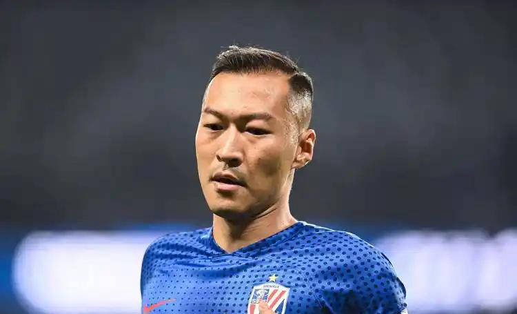 关于费城76人发布备战花絮；关键时刻队长鼓劲；意大利杯任务艰巨；临场指挥获称赞的信息