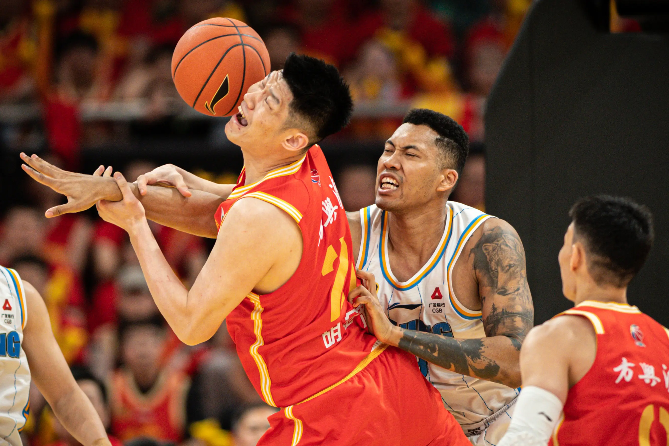 包含今夜迈阿密热火调整名单以备CBA常规赛,队长鼓劲环节打磨,态度坚定,身体对抗强度拉满的词条 包含今夜迈阿密热火调整名单以备CBA常规赛,队长鼓劲环节打磨,态度坚定,身体对抗强度拉满的词条