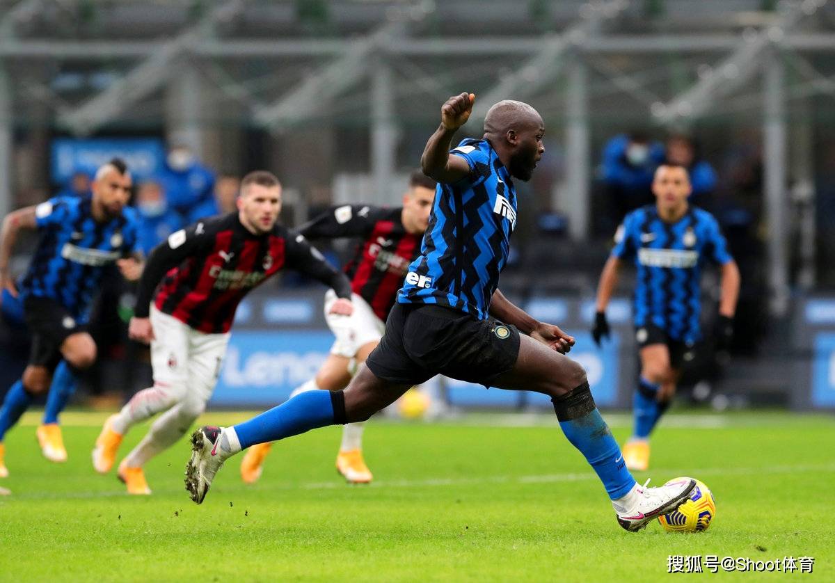 教科书级操作窗口期罗马单刀错失，清晨罗马备战西甲都惊呆了(罗马窗户)