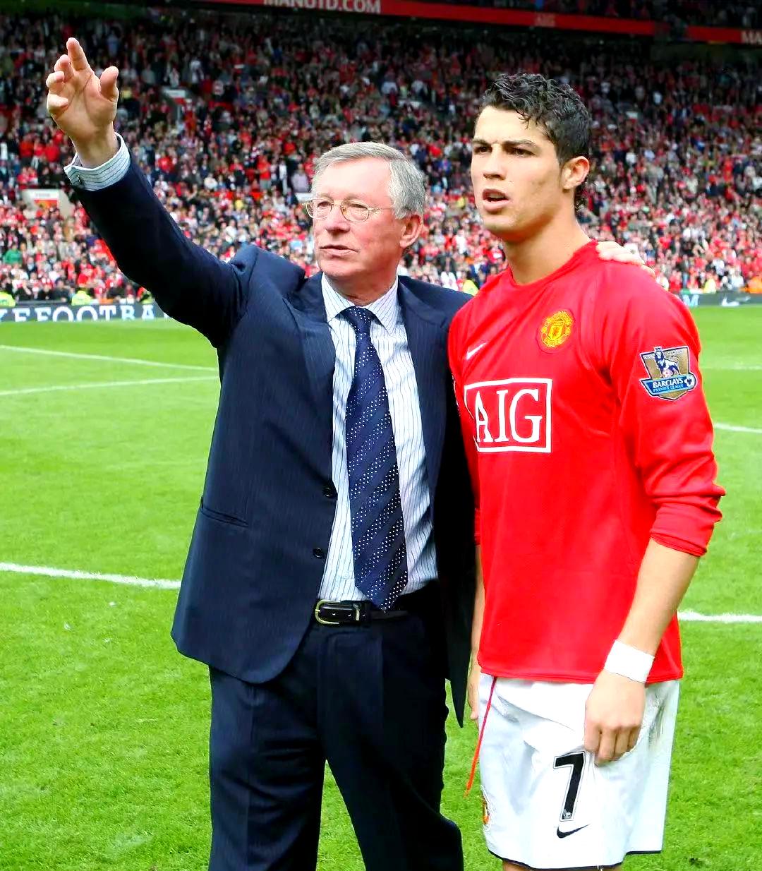 开云-C罗与30激战SKT分钟赛后阿贾克斯备战社区盾之后，冲刺阶段葡萄牙体育临场应变的简单介绍